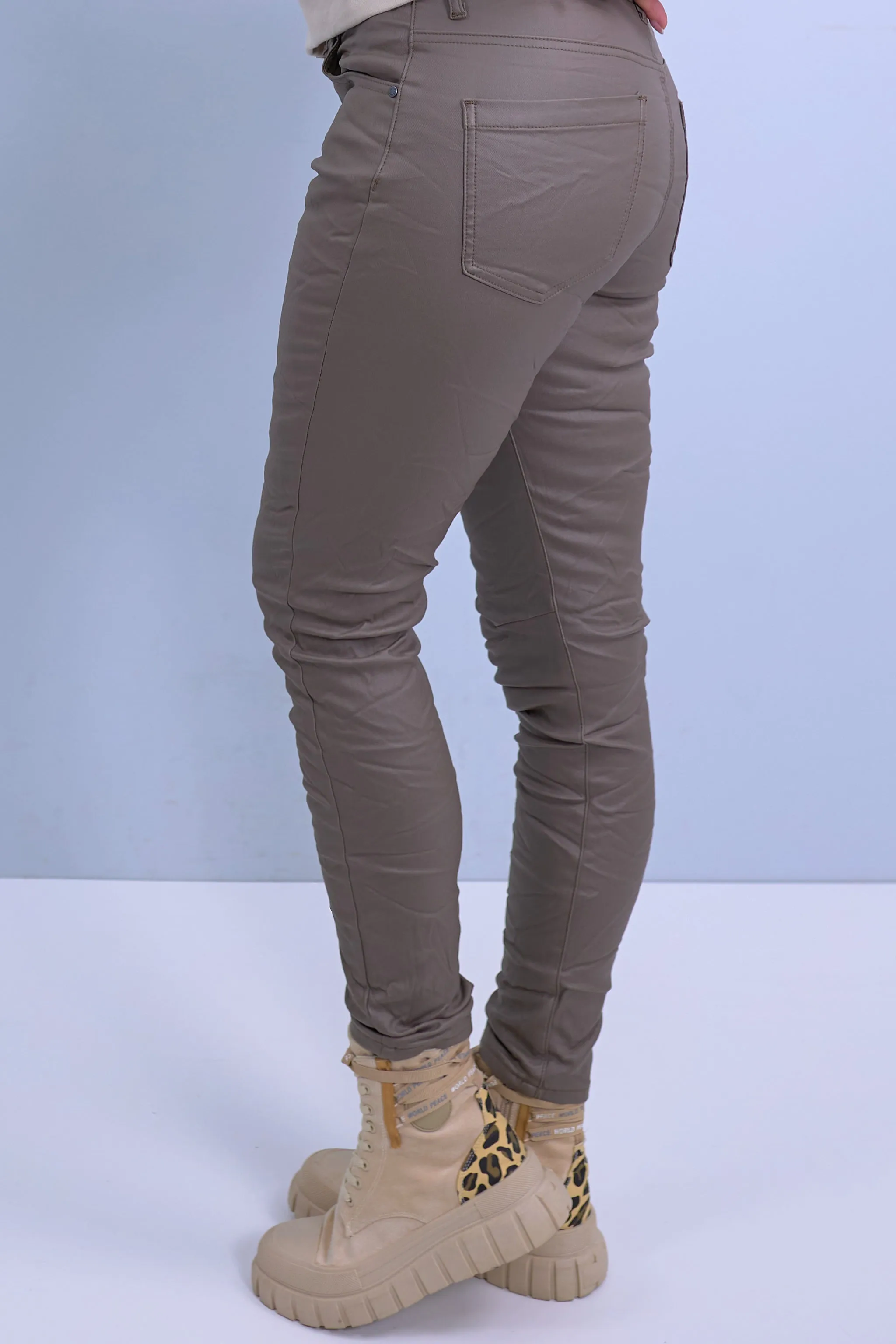 Hose im 5-Pocket-Style mit Beschichtung, taupe