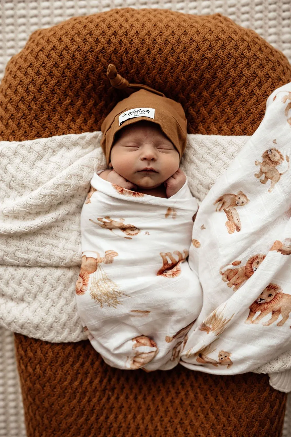 Snuggle Hunny Kids | Organic Muslin Wrap - Lion