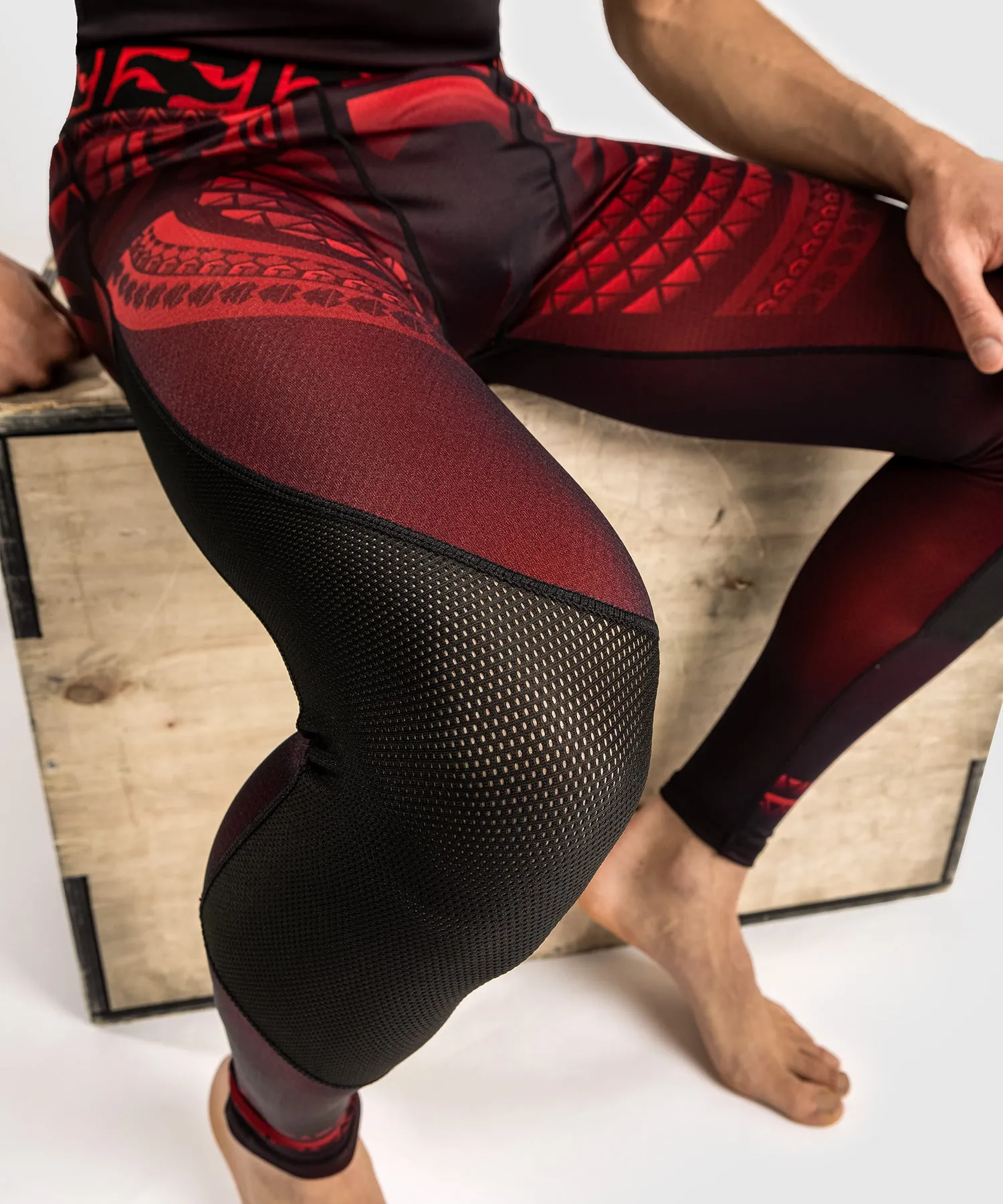 Venum Nakahi Spats - Black/Red